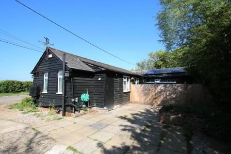 Lindsell, Dunmow 2 bed detached bungalow for sale