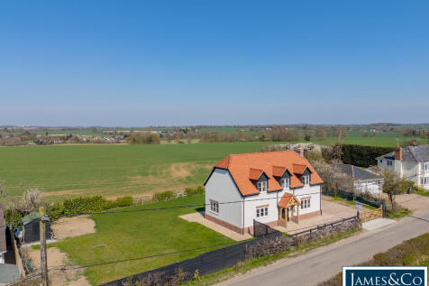 Mill End Green, Great Easton 3 bed detached house for sale
