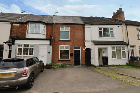 London Road, Hinckley... 2 bed terraced house for sale