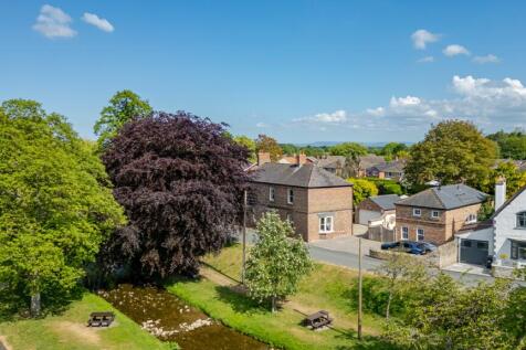 6 bedroom detached house for sale