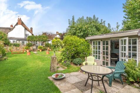 4 bedroom semi-detached house for sale