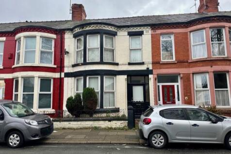 4 bedroom terraced house for sale