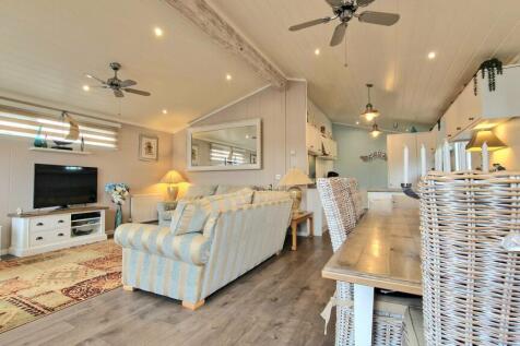 2 bedroom park home for sale