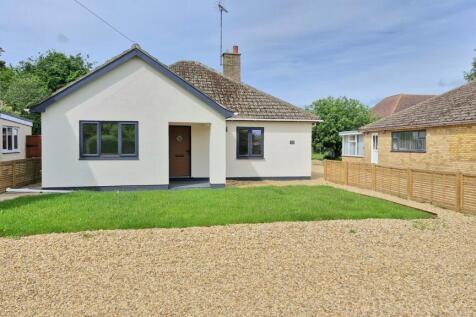 3 bedroom detached bungalow for sale