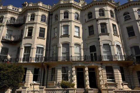 Denmark Terrace, Brighton 4 bed maisonette for sale