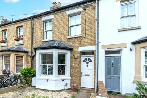 4 bedroom terraced house for sale