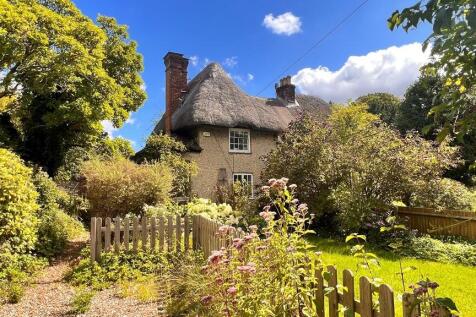2 bedroom semi-detached house for sale
