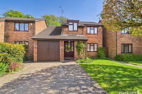Willowside, Reading RG5 4 bed detached house for sale