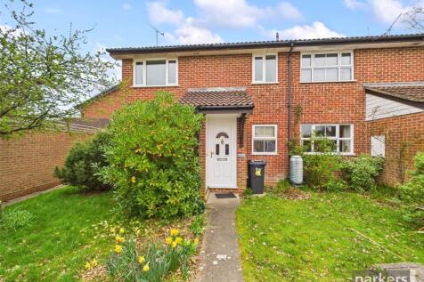 1 bedroom maisonette for sale