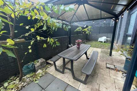 Arden Gate, Communication Row... 2 bed apartment for sale
