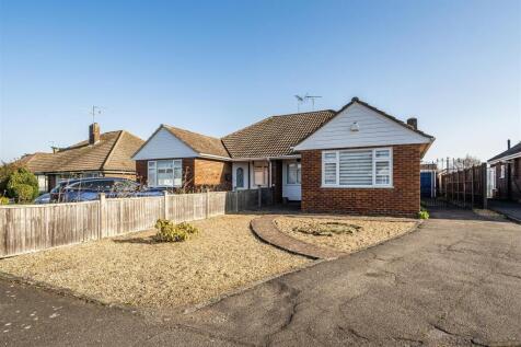 2 bedroom semi-detached bungalow for sale