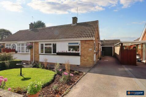 2 bedroom semi-detached bungalow for sale