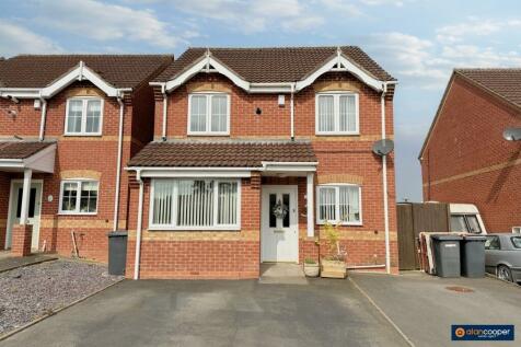 4 bedroom detached house for sale