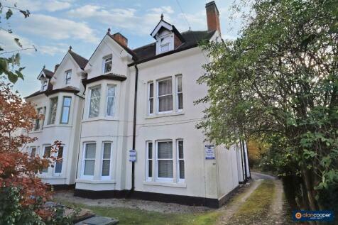 2 bedroom ground floor flat for sale