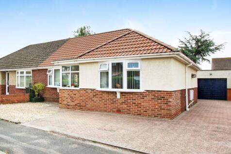 2 bedroom semi-detached bungalow for sale