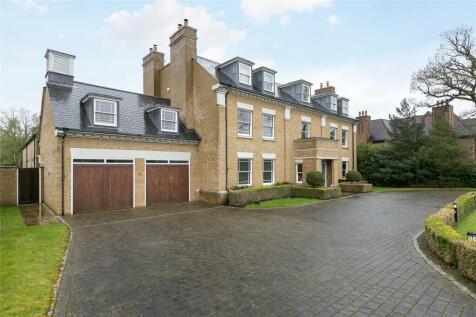 6 bedroom detached house for sale