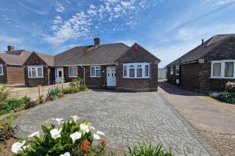 2 bedroom semi-detached bungalow for sale