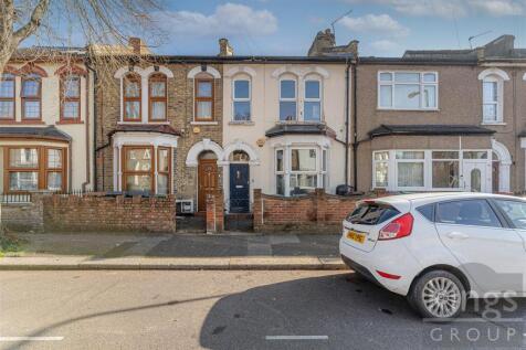 Haroldstone Road, London 2 bed flat for sale