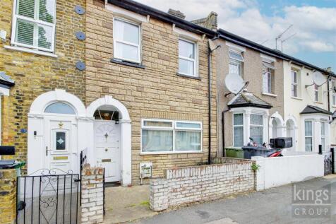 St. Andrews Road 3 bed terraced house for sale