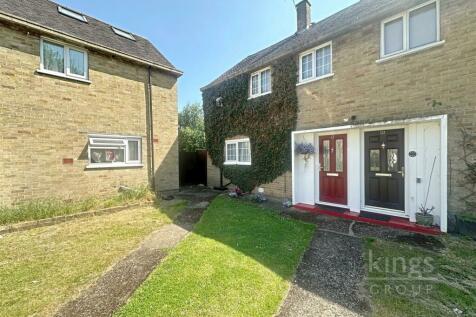 2 bedroom semi-detached house for sale