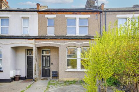 St. Marks Road, Enfield 3 bed terraced house for sale