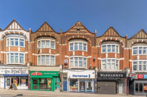 Windmill Hill, Enfield 2 bed flat for sale