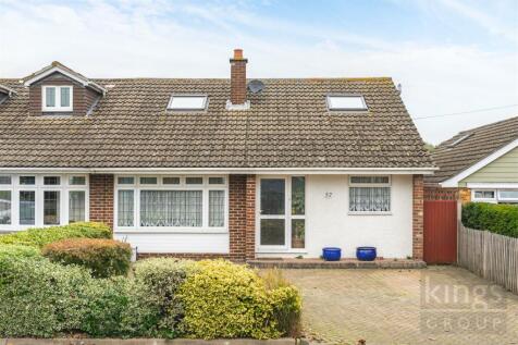 Barrow Lane, Cheshunt, Waltham Cross 3 bed house for sale