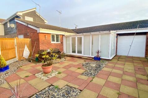 2 bedroom bungalow for sale