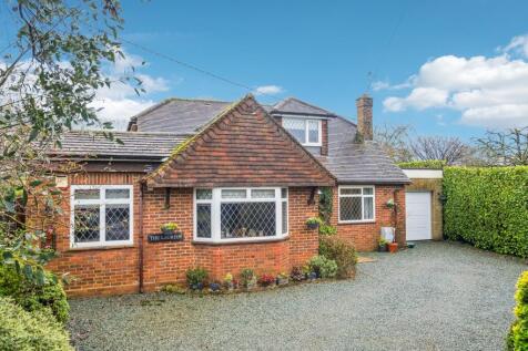 Brays Close, Hyde Heath, Amersham 4 bed detached house for sale