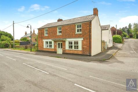 Main Street, Buckingham MK18 3 bed detached house for sale
