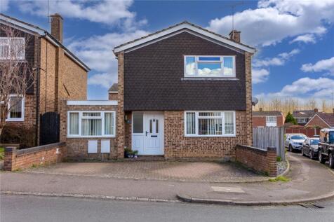 Lammas Way, Ampthill, Bedfordshire, MK45 3 bed detached house for sale
