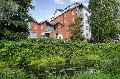 Rotary Way, Colchester CO3 3 bed duplex for sale