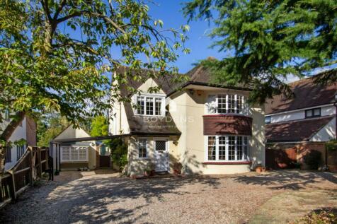 5 bedroom detached house for sale