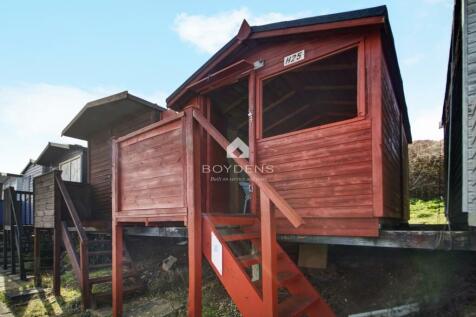The Leas, Frinton