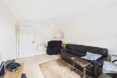 Wickham Crescent, Braintree CM7 1 bed apartment for sale