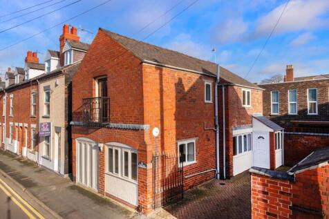 The Old Bakehouse, 2a Hereward... 3 bed detached house for sale