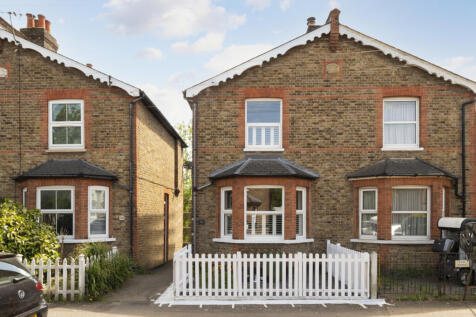 Beaconsfield Road, Surbiton KT5 3 bed semi