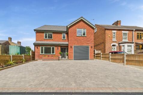5 bedroom detached house for sale