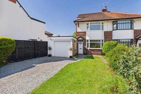 3 bedroom semi-detached house for sale