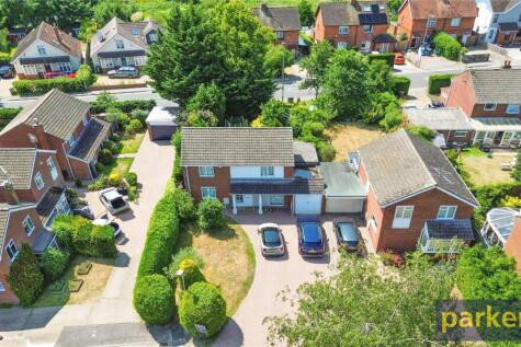 Broadwater Road, Reading RG10 4 bed detached house for sale