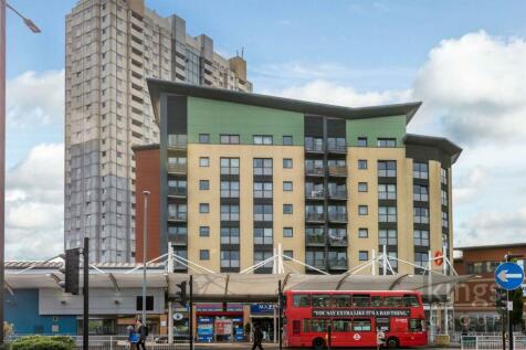 The Concourse, Edmonton, N9 2 bed flat for sale