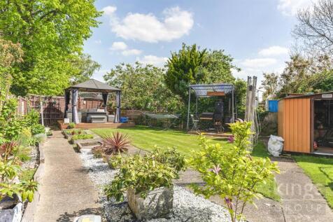 Potter Street, Harlow 2 bed maisonette for sale