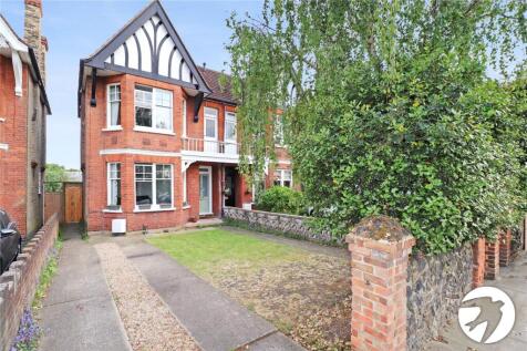Erith Road, Belvedere, Kent, DA17 4 bed semi