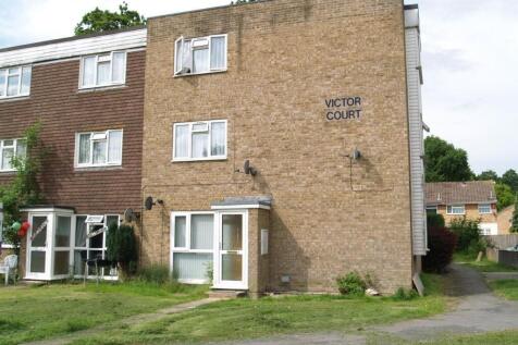 Victor Court, Pound Hill RH10 2 bed flat for sale