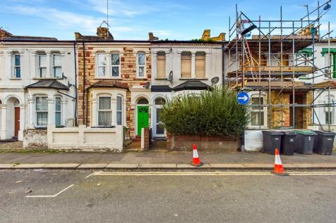 Suffield Road, Tottenham, London 1 bed flat for sale