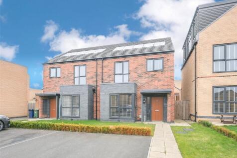 3 bedroom semi-detached house for sale