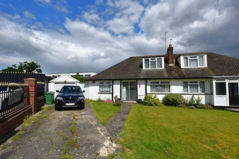 3 bedroom semi-detached bungalow for sale