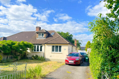 4 bedroom semi-detached bungalow for sale