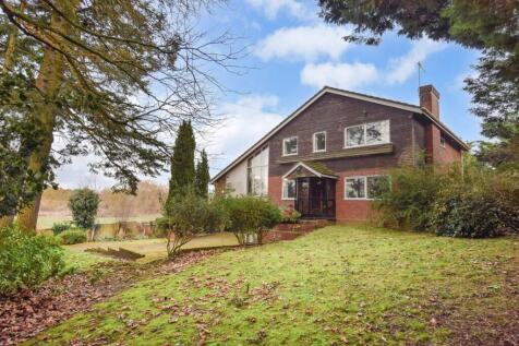 Dorney Wood Road, Burnham, SL1 4 bed detached house for sale