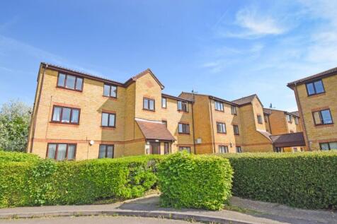 Lowestoft Drive, Cippenham... 1 bed apartment for sale